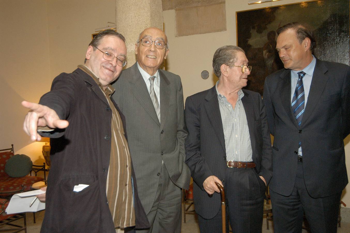 Año 2004, en Cáceres, con Diego Manrique, Rafael Conte y Pedro Piqueras.