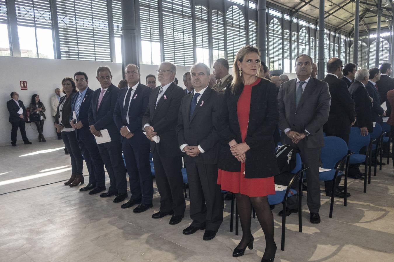 En el acto de Apertura Solemne del Curso Académico 2018-19« de la UEx, han asistido el presidente de la Junta de Extremadura, Guillermo Fernández Vara, y el alcalde, Francisco Javier Fragoso. El actual rector de la Uex, Segundo Píriz, que afronta su etapa final al frente de la Universidad regional, ha afirmado que muchos investigadores que trabajan fuera de España »ansían volver al país y no pueden«.