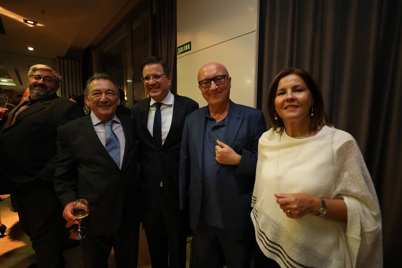 Después de la gala, todos los invitados pudieron disfrutar de un agradable cóctel.