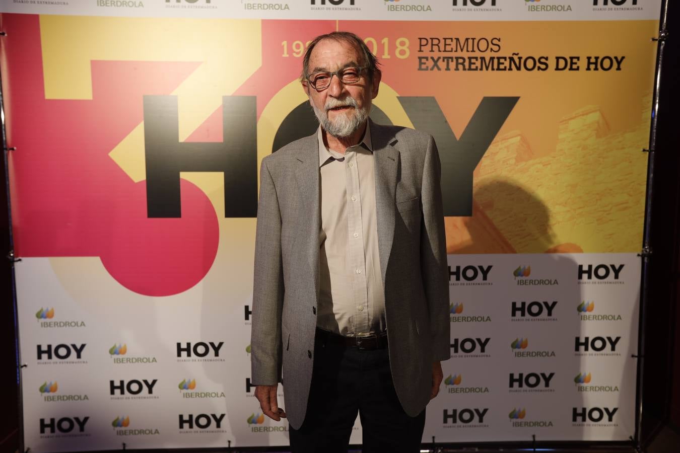 Los invitados pasaron por el photocall antes del comienzo de la gala