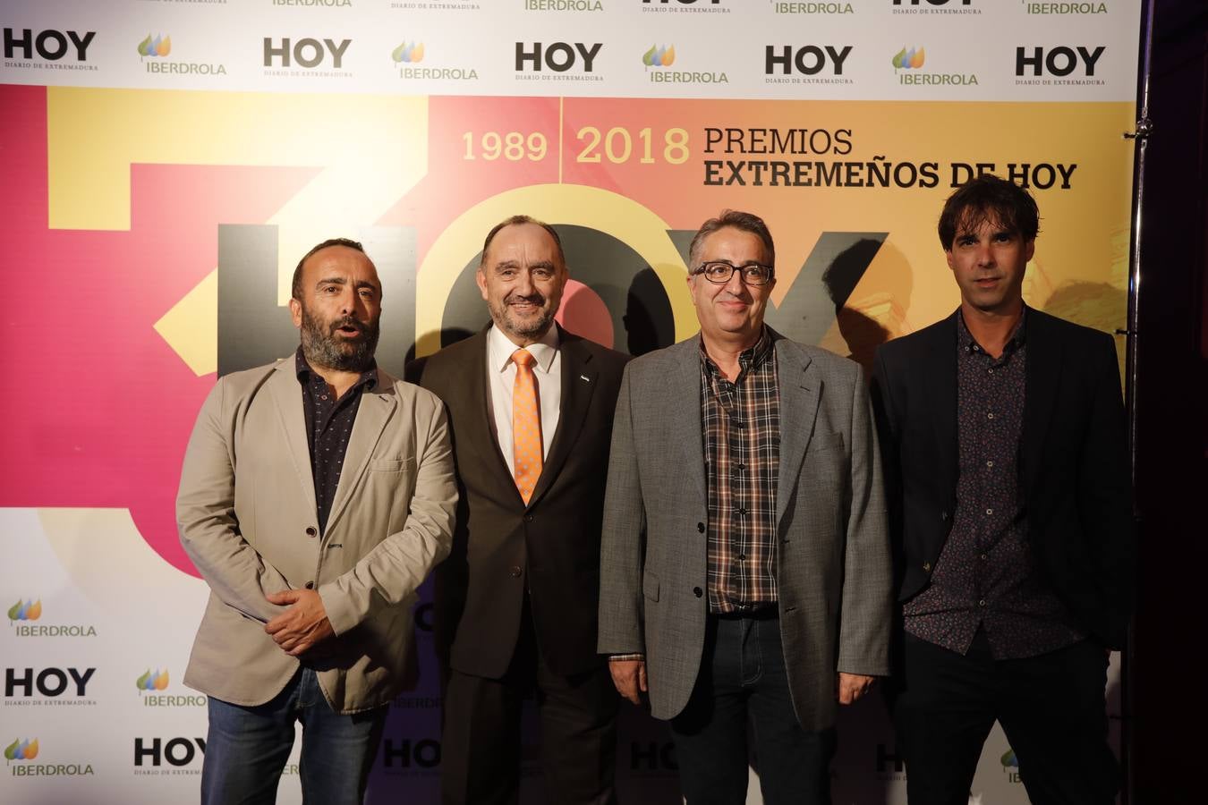 Los invitados pasaron por el photocall antes del comienzo de la gala