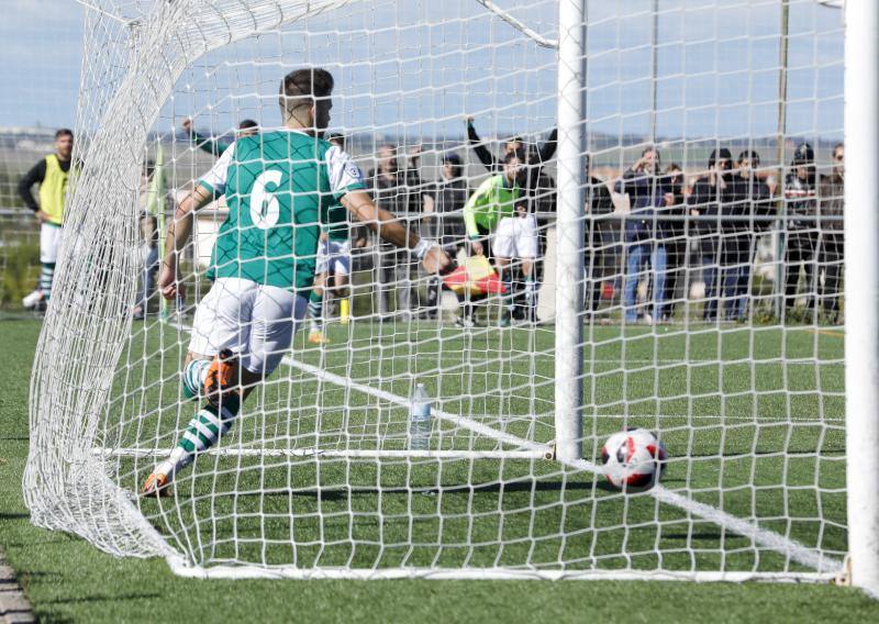 Los tantos de Eloy Jiménez y Alberto Delgado dieron la vuelta a un golazo desde medio campo de Monroy para un digno Montijo