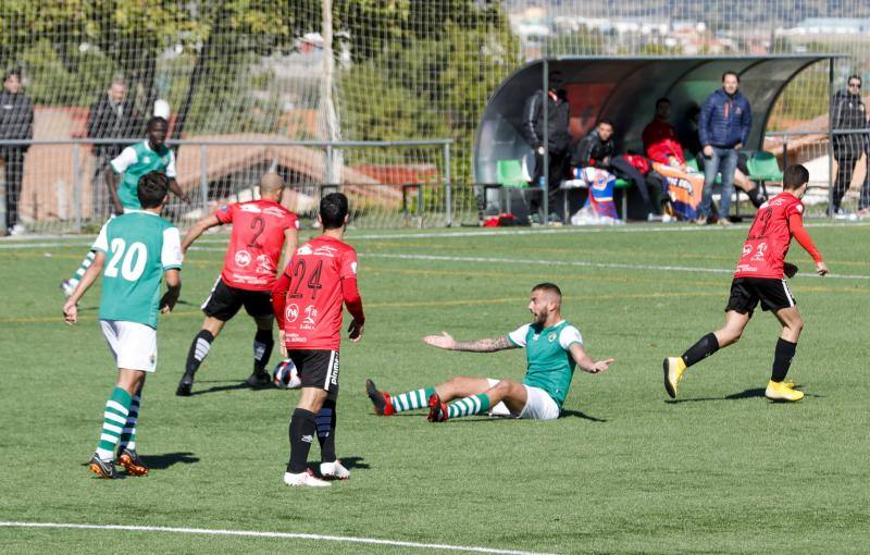 Los tantos de Eloy Jiménez y Alberto Delgado dieron la vuelta a un golazo desde medio campo de Monroy para un digno Montijo