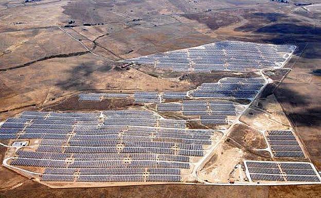 El Gobierno autoriza la construcción de la mayor planta fotovoltaica de la región