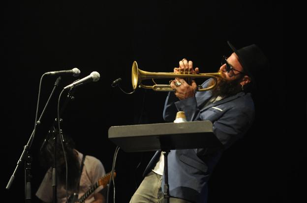 Avishai Cohen. :: HOY