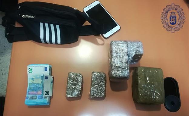 Material incautado por la Policía Local de Badajoz al detenido