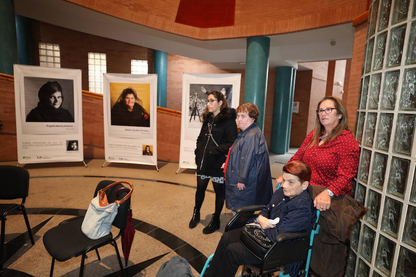 El centro Alcazaba acoge la exposición 'Yo, tú, ellas'. Una muestra organizada por Plena Inclusión Mérida junto a Afadiscop y financiada por el Instituto de la Mujer de Extremadura (IMEX). Una colección compuesta de catorce imágenes que recrean los grandes logros de grandes mujeres.