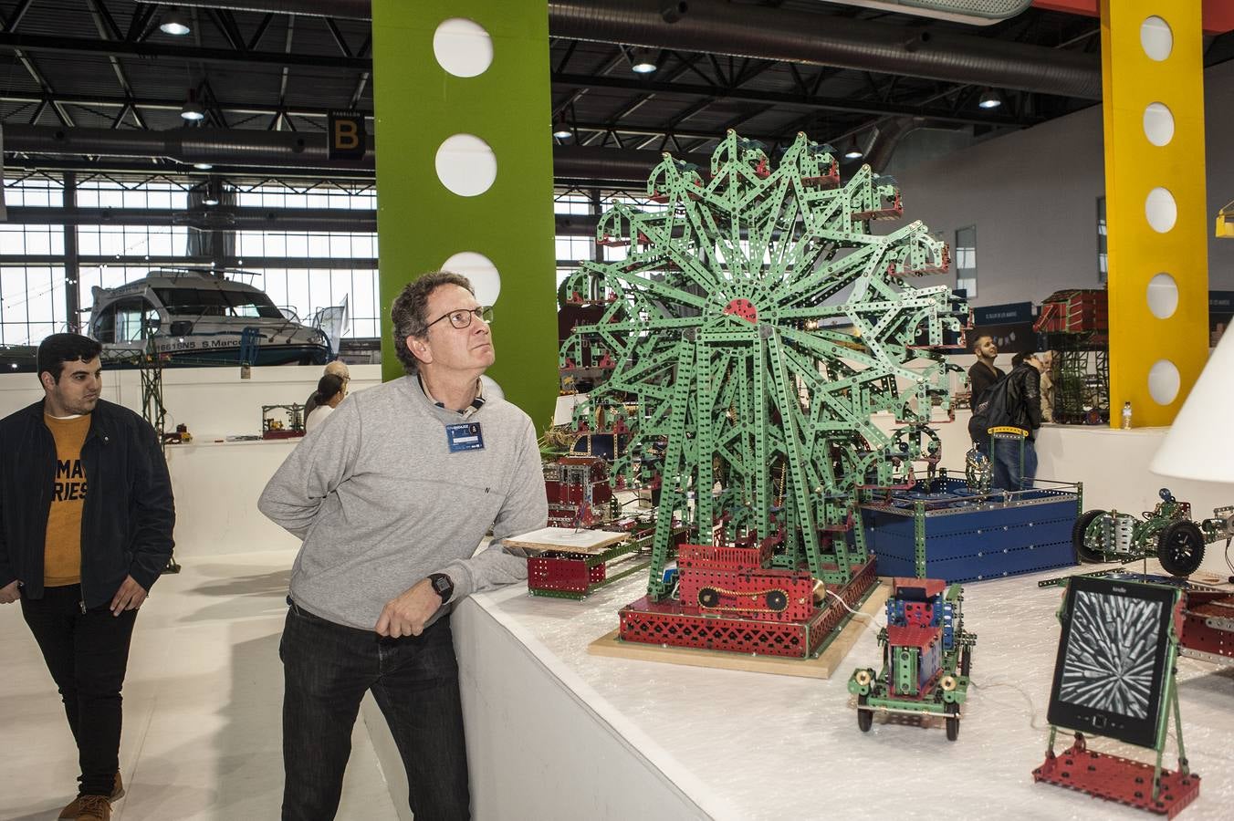 'Fehispor' abre sus puertas en Badajoz con la previsión de superar 30.000 visitas. Cuenta con 120 expositores, en donde el 40 por ciento son de empresas llegadas de Portugal. El evento cuenta con un stand de la eurociudad Badajoz, Elvas y Campomayor, así como la zona 'Esencias hispanolusas.