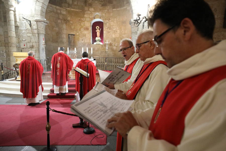 La Basílica de Santa Eulalia de Mérida ha acogido este viernes la celebración de una misa hispano mozárabe 
