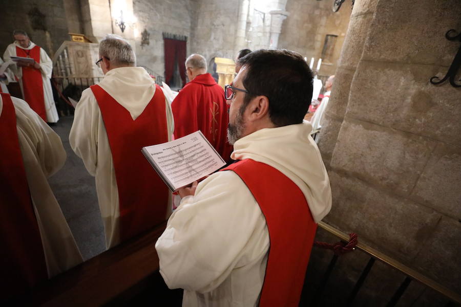 La Basílica de Santa Eulalia de Mérida ha acogido este viernes la celebración de una misa hispano mozárabe 