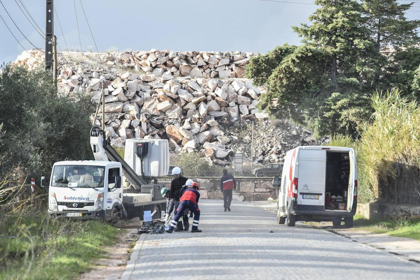 La carretera afectada unos 100 metros antes del suceso.