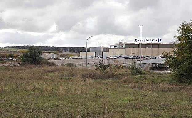 Zona en la que se quiere levantar el futuro parque comercial de medianas superficies