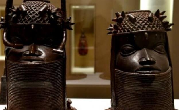 Francia estudia restituir las colecciones de arte africano a sus países de origen