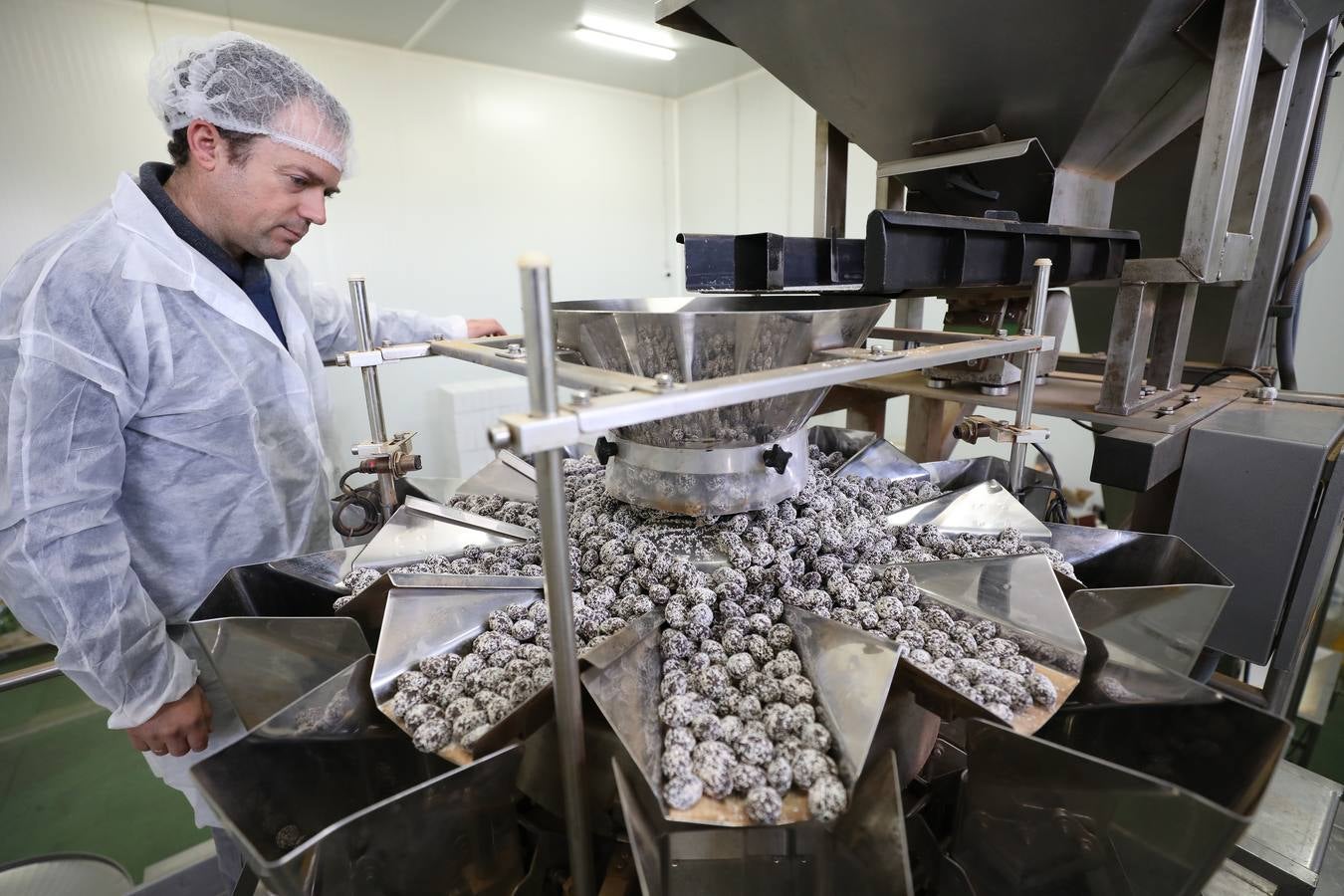 El cultivo de la almendra no alcanza su techo. La rentabilidad sigue siendo muy elevada debido a la alta demanda de un mercado que, además, aprecia singularmente la calidad de las variedades que se desarrollan en Extremadura.