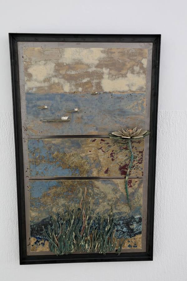 Exposición de Pura Martínez y Jairo González de cerámicas bajo el título de Jaque al Nenúfar. Son obras relacionadas con el juego del ajedrez sobre una inspiración de las flores del nenúfar. La exposición se inauguró el 23 de noviembre en la Escuela de Arte y Superior de Diseño de Mérida.