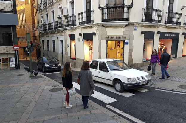 Calle de la Clavellina, cuya peatonalización se recoge en el Pimus. :: lorenzo cordero