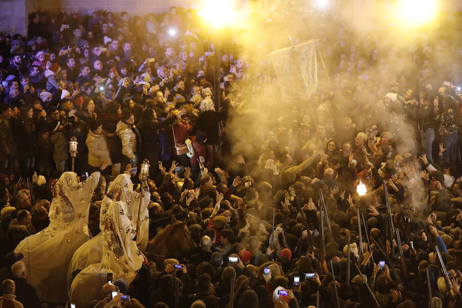 Fotos: La Encamisá: Una noche mágica en Torrejoncillo