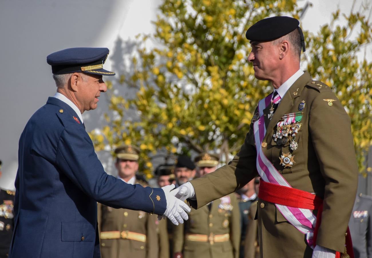 La delegada del Gobierno, Yolanda García Seco, asistió al acto con motivo de la celebración del día de la Virgen de Loreto, patrona del Ejército del Aire, en la Base aérea de Talavera la Real (Badajoz)