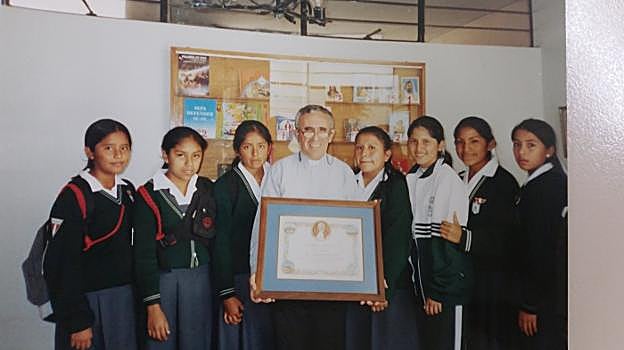 El misionero salvaterreño Fernando Cintas Rosa en Perú. :: hoy