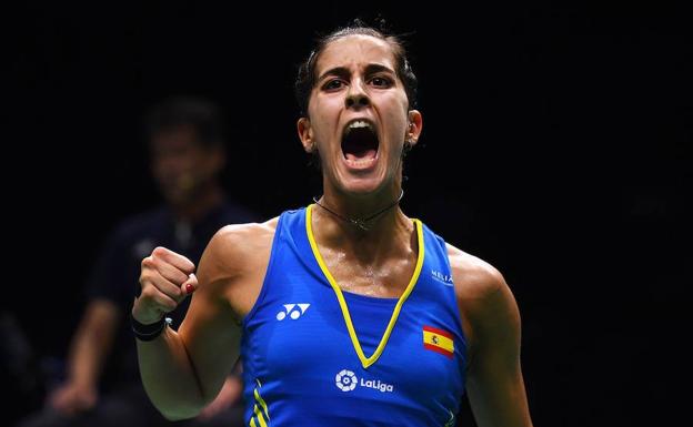 Carolina Marín celebra un punto durante la final del último Mundial. 