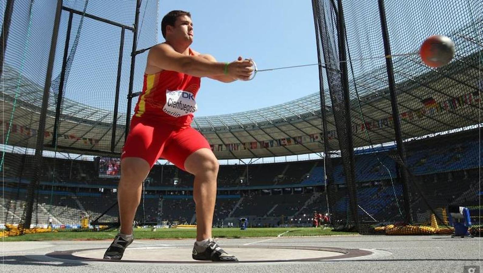 Javier Cienfuegos | Martillo. Campeón de España en martillo (octavo título), bronce en el Nacional de Invierno y plata con la selección española en la Copa de Europa.