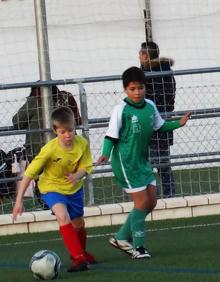 Imagen secundaria 2 - El Badajoz vence en el Torneo de Barcarrota