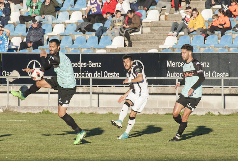 Los blanquinegros regalan a su afición una goleada a la que Éder Díaz, con un tanto de tacón, y José Ángel, con otro de chilena, pusieron broche de oro