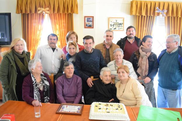 La vecina de Campanario Isabel cumple 100 años