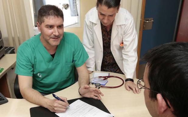 Profesionales del Servicio Extremeño de Salud. :: HOY