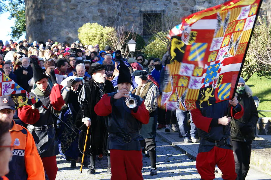 Este sábado se ha celebrado la marcha senderista y la ambientación teatral que forman parte del programa de una fiesta declarada de interés regional 