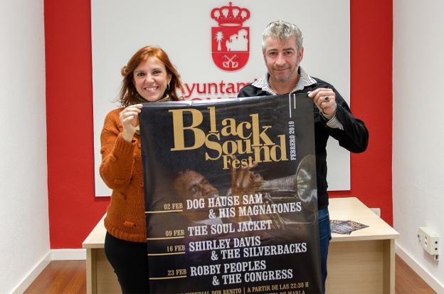 Natalia Blanco y Pau Gamir en la presentación del festival. :: hoy