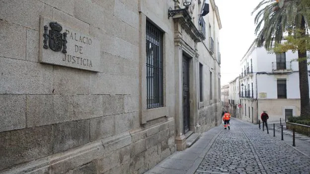 Tribunal Superior de Justicia de Extremadura. :: hoy