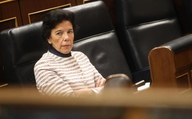 La ministra de Educación y Formación Profesional y portavoz del Gobierno, Isabel Celaá. 