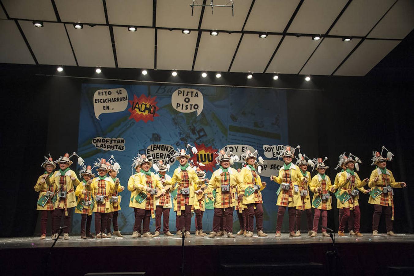 El futuro es prometedor para el concurso de mugas del Carnaval de Badajoz. Las siete agrupaciones que en la jornada del sábado se subieron a las tablas del López de Ayala demostraron que la cantera está ya preparada.