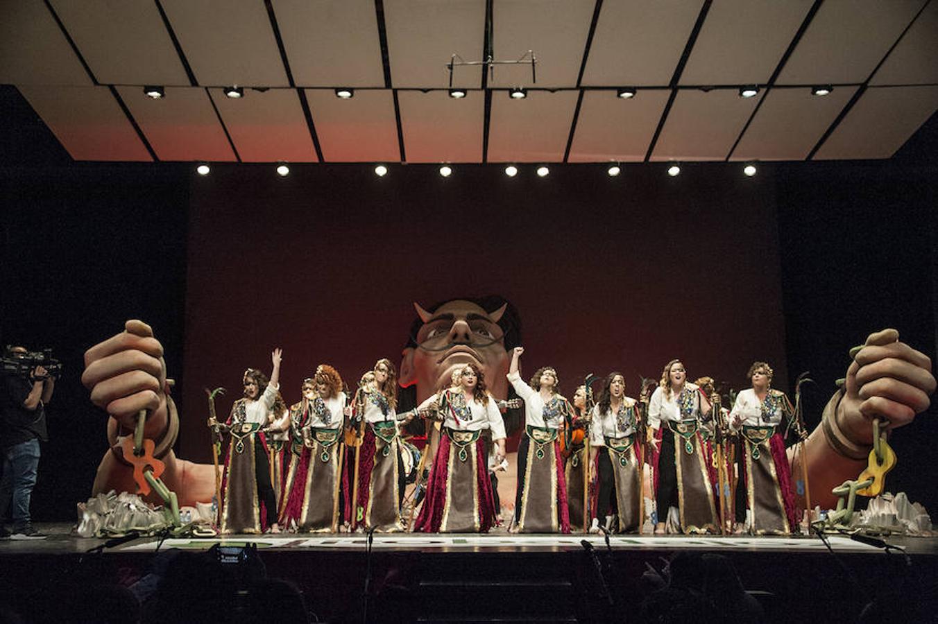 La Castafiore fue de menos a más y se calentó en el popurrí