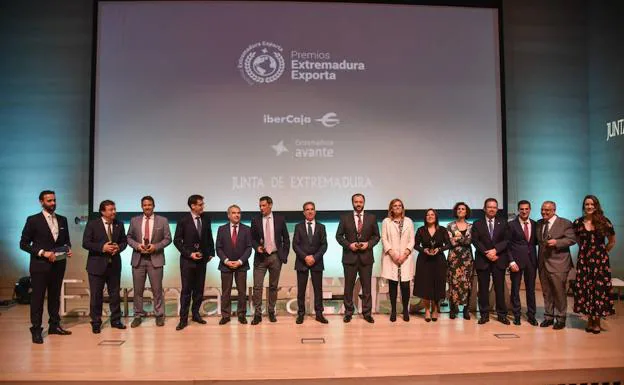 La Junta de Extremadura premia a los empresarios exportadores