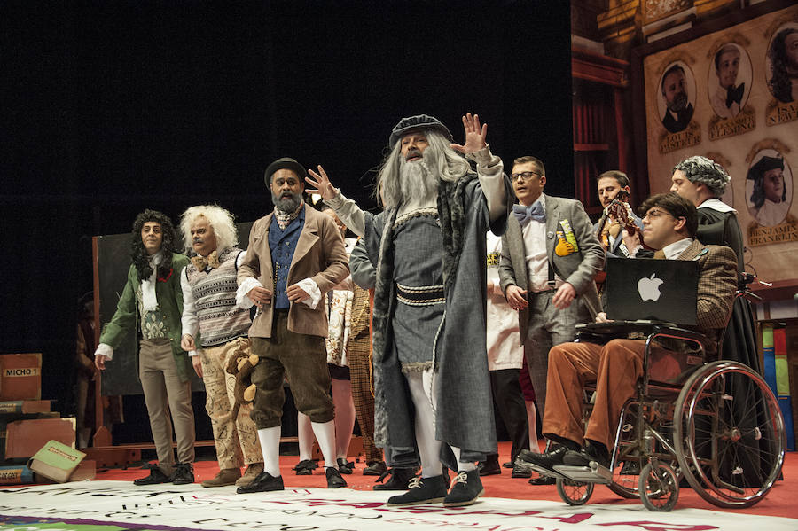 Los Water Closet abrieron la segunda semifinal y pusieron al teatro en pie