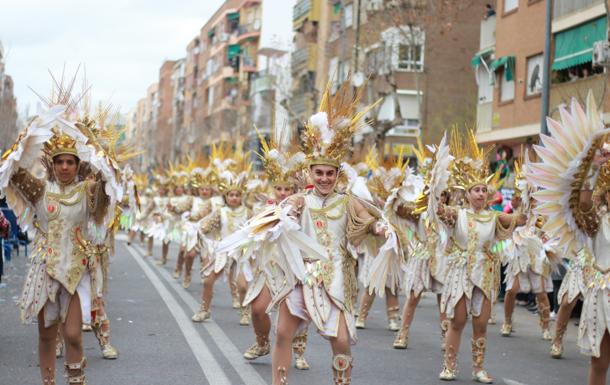 Coreografía de Moracantana durante el desfile de San Roque:: HOY