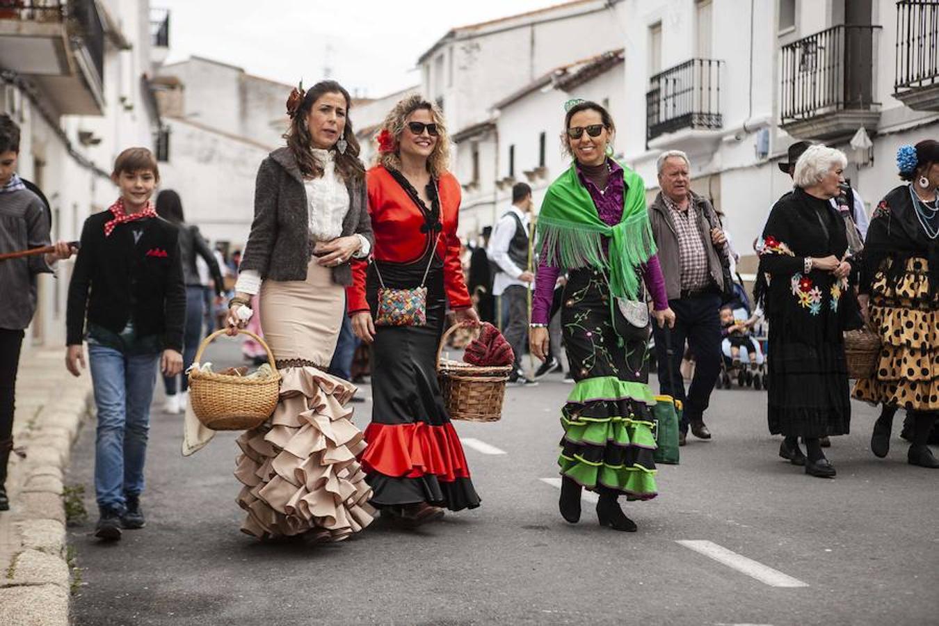Fotos: Malpartida se entrega a la Pedida de la Patatera