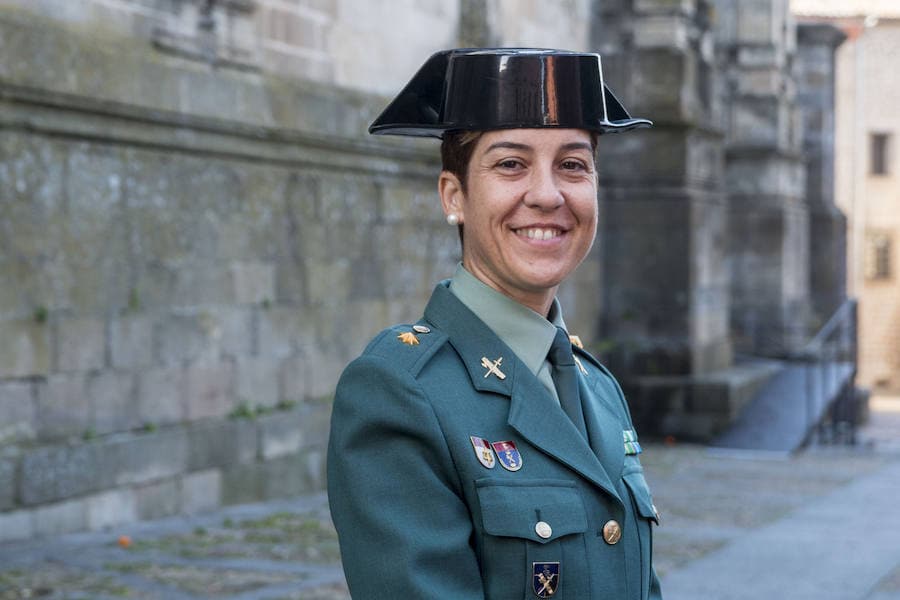 María Jesús Pascual, comandante de la Guardia Civil. :: 