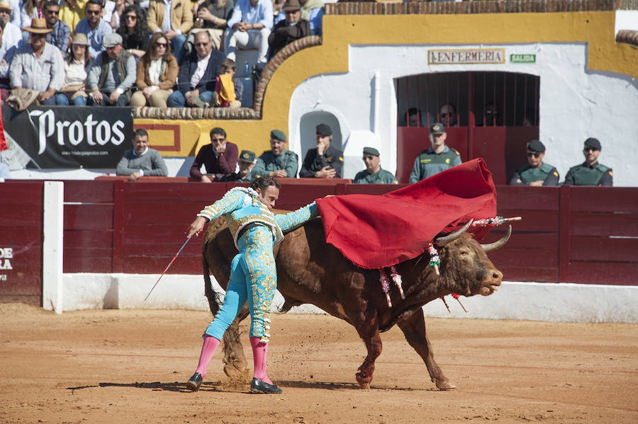 Abrió plaza Antonio Ferrera con 'Zambullido' un Zalduendo de 545, muy bien presentado 