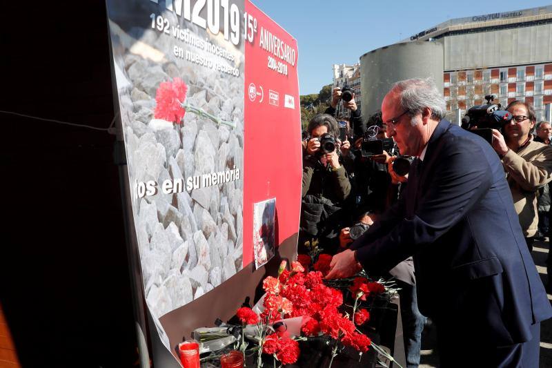 El 15 aniversario del atentado yihadista que costó la vida a 193 personas en la capital de España se ha conmemorado en distintos puntos de la ciudad con división entre los representantes políticos.