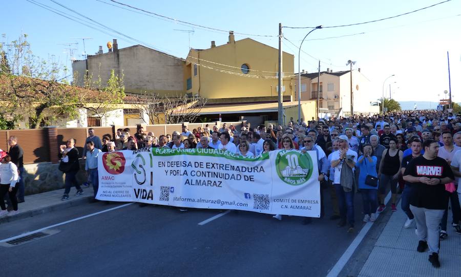 Fotos: Almaraz vuelve a pedir diez años más para la central nuclear