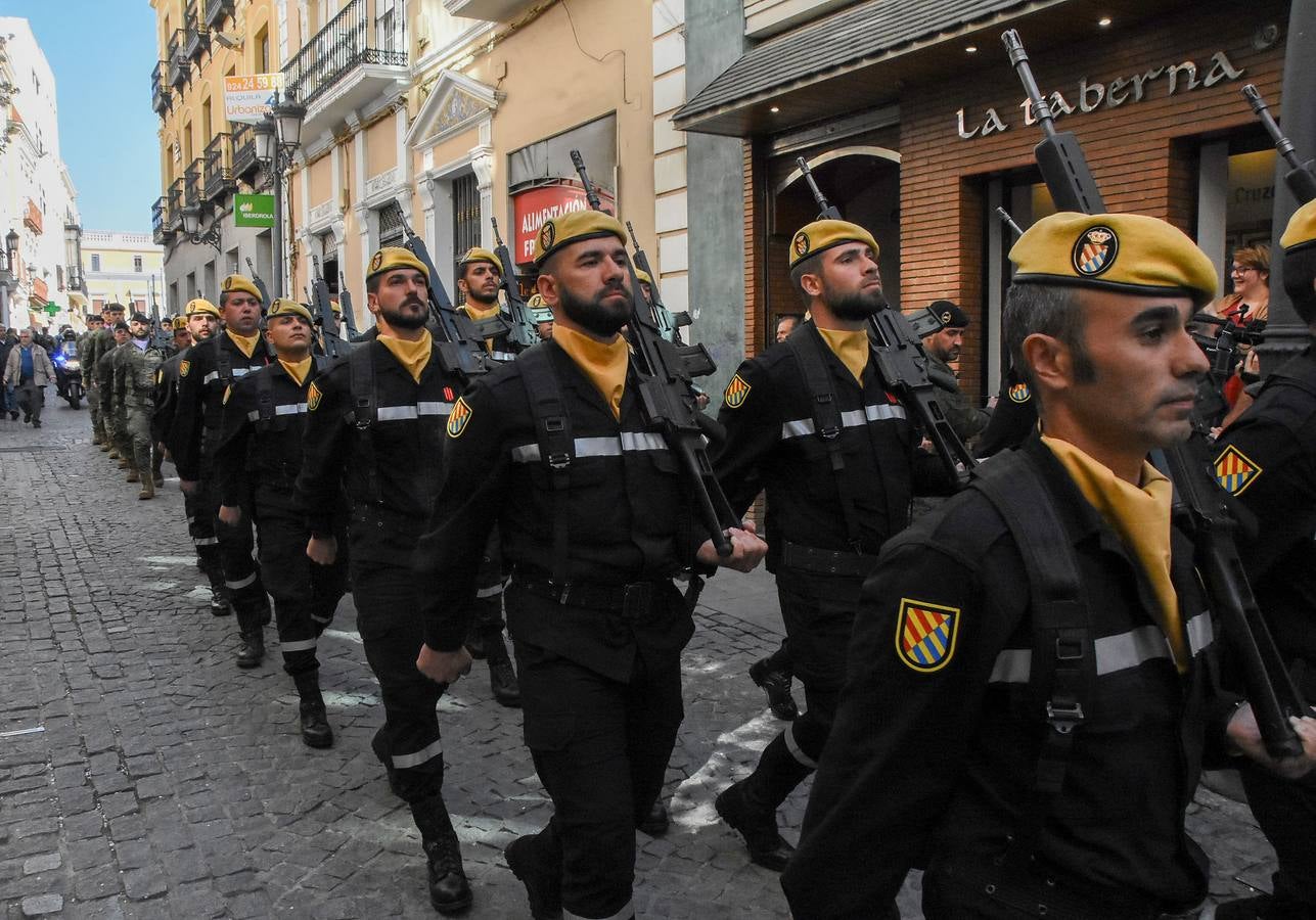 Extremadura y la ciudad de Badajoz han rendido un homenaje por su lucha contra el camalote en el río Guadiana a su paso por la región a los efectivos de la Unidad Militar de Emergencias (UME), en cuyo nombre el teniente coronel Juan Esteban Rodas ha manifestado que están «orgullosos del deber cumplido» con los sectores asignados «sin presencia evidente de la planta».
