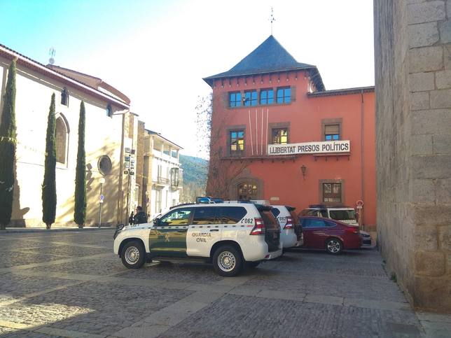 La Guardia Civil entra en el Ayuntamiento de La Seu d'Urgell en busca de documentos sobre fraude de subvenciones
