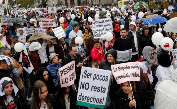 Imagen principal - &#039;La España vaciada&#039; lanza su grito en Madrid