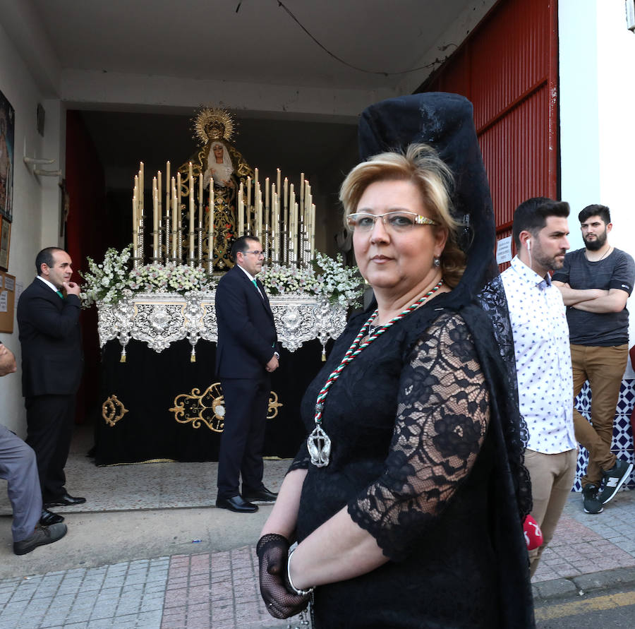 La Hermandad de Jesús de la Humildad y las Lágrimas hizo su travesía por toda la ciudad. Sin prisa pero sin pausa, despacio y humilde como la mirada de su Cristo