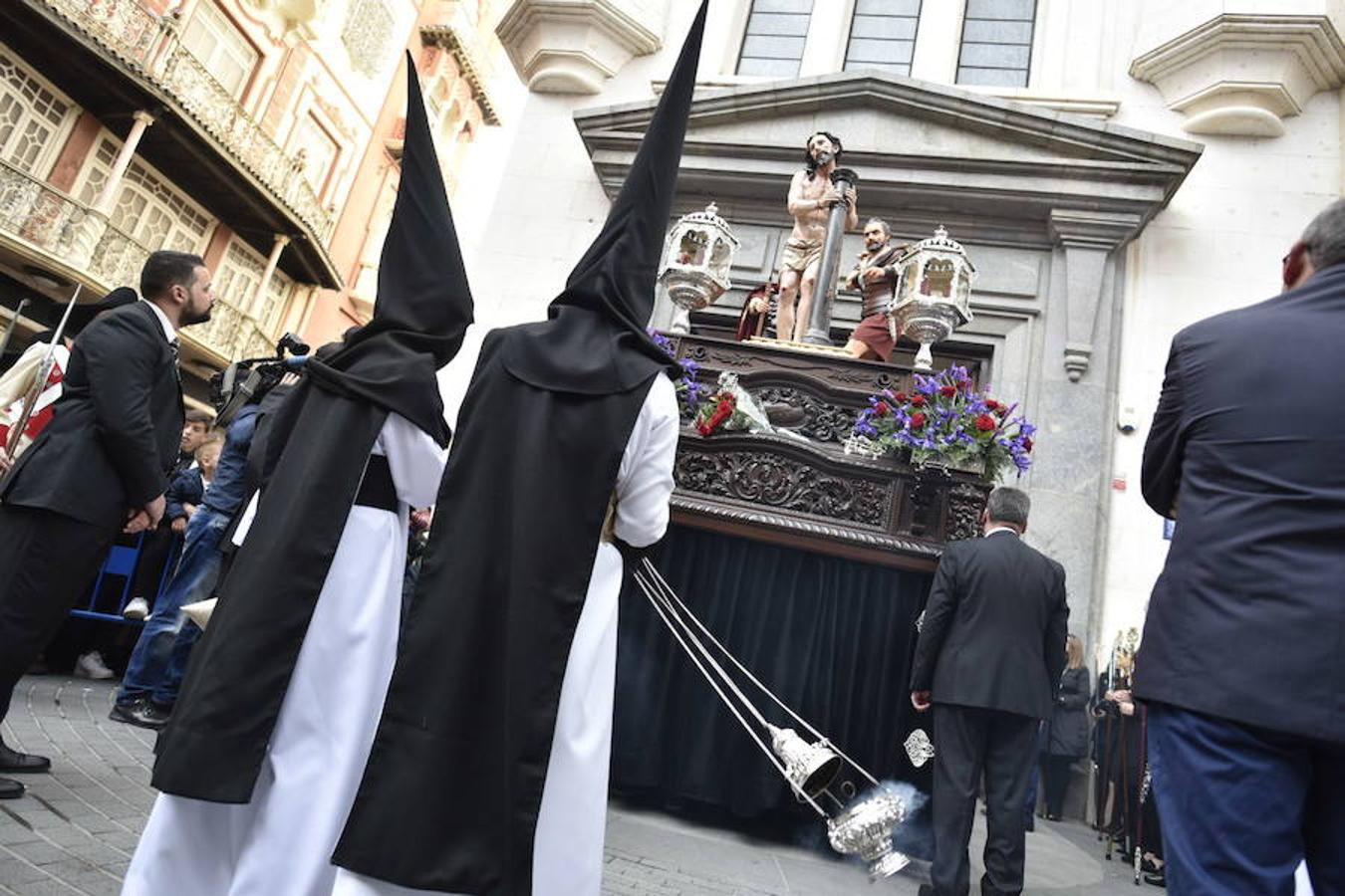 Fotos: La procesión del Ecce-Homo y la Soledad en Badajoz se vio alterada por la lluvia