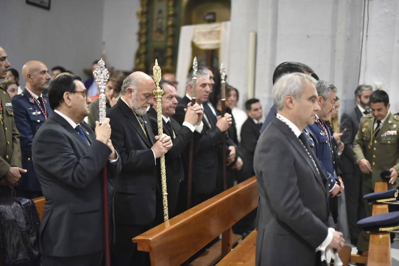 Fotos: Viernes Santo en Badajoz: La lluvia impide la salida del Santo Entierro