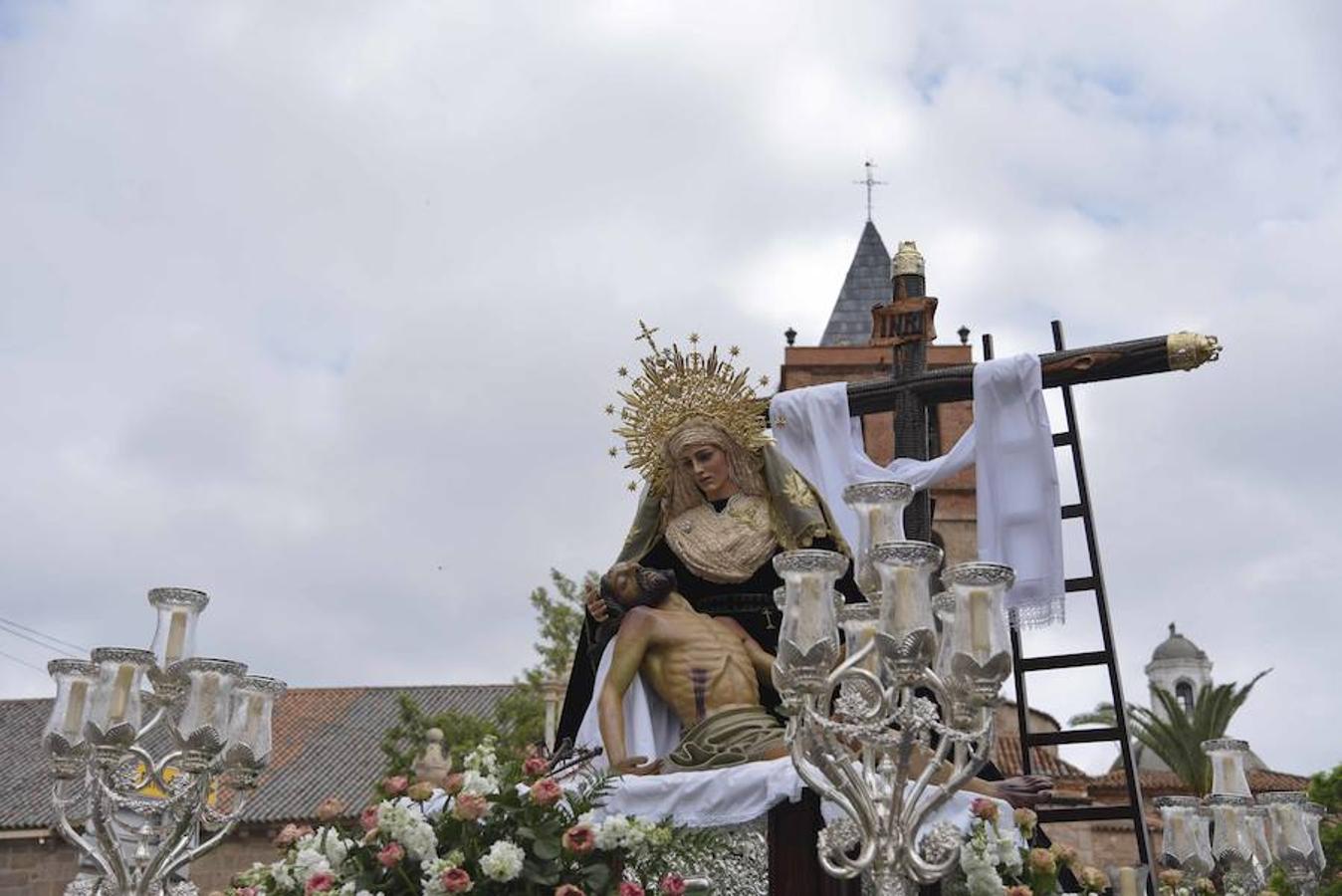 La Cofradía Ferroviaria del Descendimiento, Santísima Virgen de las Angustias y Nuestra Señora de la Esperanza sí ha salido en procesión por la mañana.